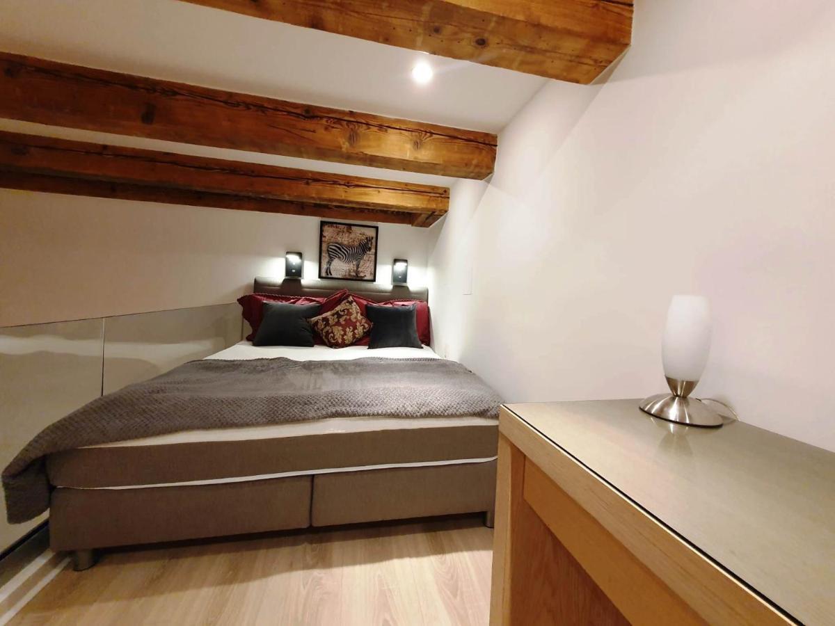 Mezzanine De Grinzing Apartment เวียนนา ภายนอก รูปภาพ