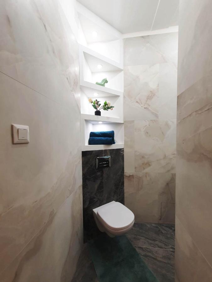 Mezzanine De Grinzing Apartment เวียนนา ภายนอก รูปภาพ